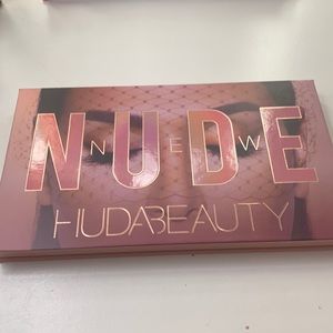 Huda beauty in the nude!